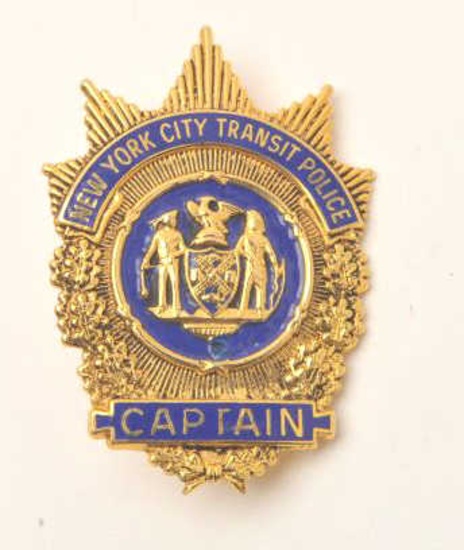 18DC-33 CAPTAIN BADGE