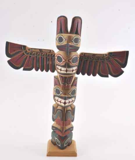 19GSN-10 VINTAGE HAND CARVED TOTEM