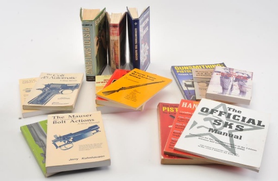 19OM-7 BOOK LOT