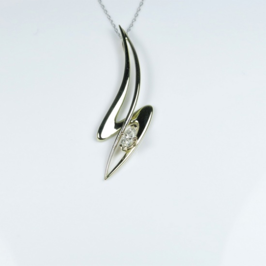 20CAI-22  DIAMOND PENDANT