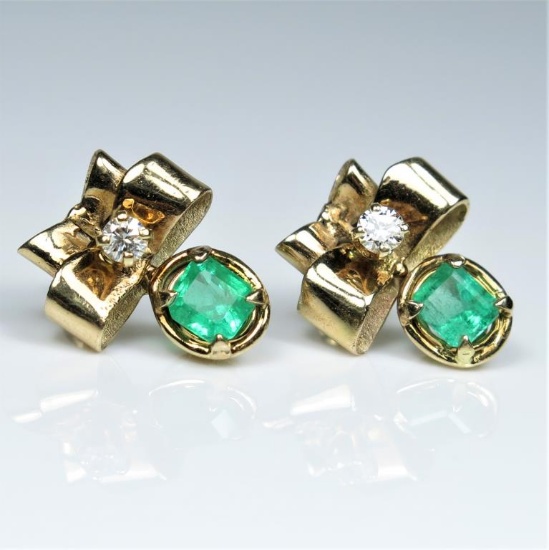 20CAI-11 EMERALD & DIAMOND EARRINGS