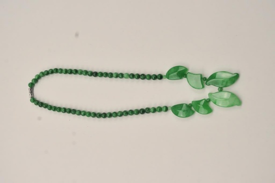 20RPS-5 JADE NECKLACE