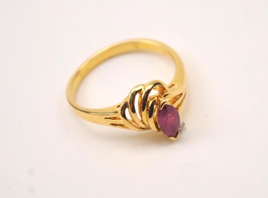 20RPS-13 RUBY & DIAMOND RING