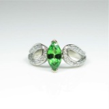 20CAI-18 TSAVORITE GARNET & DIAMOND RING
