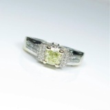 20CAI-10 YELLOW & WHITE DIAMOND RING
