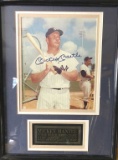 20IK-11 PHOTO OF MICKEY MANTLE SIGNED