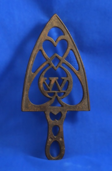 Trivet, spade shaped, "W", 8 5/8" long