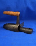 Ox tongue box iron w/slug, swing gate, wood handle, Ht 4 1/4