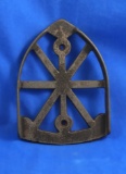 iron stand, spade shaped, 5 3/4