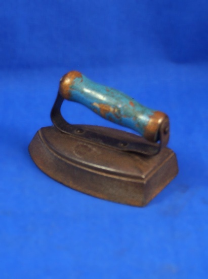Child's cast iron SAD iron, blue handle, Ht 2 1/2", 3 3/4" long