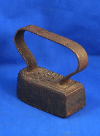 French polishing iron, "PAT APPD FOR" on base, grooved sole, Ht 4 1/2", 4 1/2" long