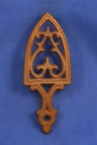 Small trivet, 4 1/4