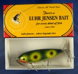 Vintage fishing lure:  Luhr - Jenson  & Sons Nipp-I-Diddee all wood fishing lure special edition.