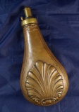 Brass Shell Flask, Dixon & Sons from the 1800s in nice condition.