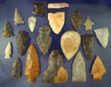 Group of 19 assorted flaked artifacts and arrowheads from the Texas area, largest is 3