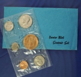 Uncirc 1982 Denver Souvenir Set in Orig Envelope Cent â€“ Half Dollar Plus a Mint Medal