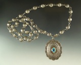 Attractive vintage necklace with beautiful stone work on the pendant.