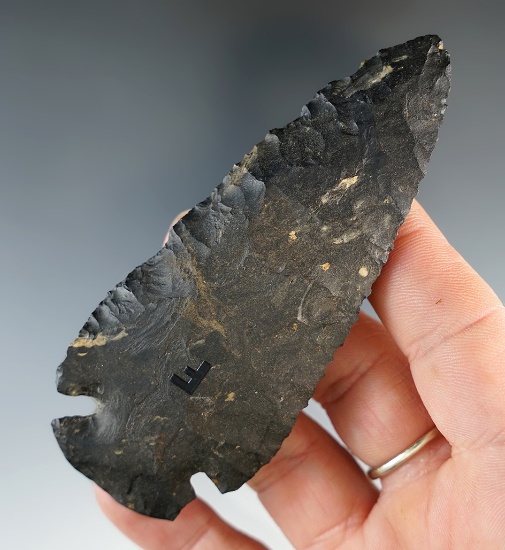 Nicely patinated 3 7/8" Zaleski Flint Dovetail found in Butler Co., Ohio. Ex. Rich Johnson.