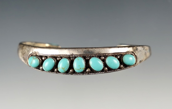 Vintage Sterling Silver and Turquoise Southwestern Jewelry Wrist Cuff.