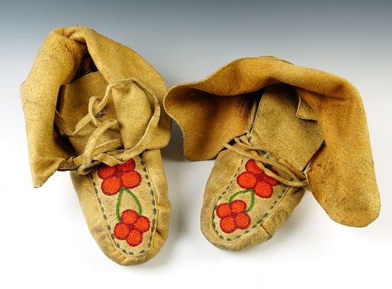 Pair of 1900's floral design Moccasins that measure 10 1/2".