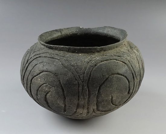 5 3/4" diameter x 3 3/4" tall Shell Tempered Vessel. Found in Pike Co., Missouri.