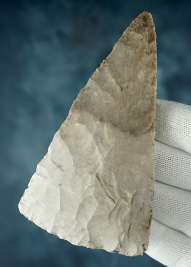 Well made 4 7/16" by 2 9/16" Triangular Texas Blade with nice flaking.