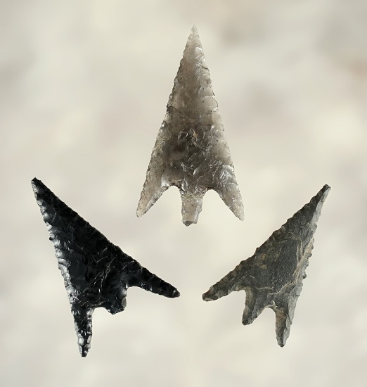 Set of three Western U.S. Points. The largest is 1 1/8" and has a broken and glued stem.