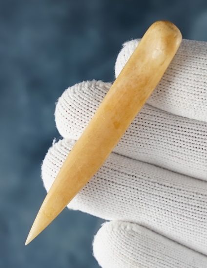 2 11/16" Bone Awl or Projectile Point recovered in Morton Co., North Dakota. AD 1600-1800.