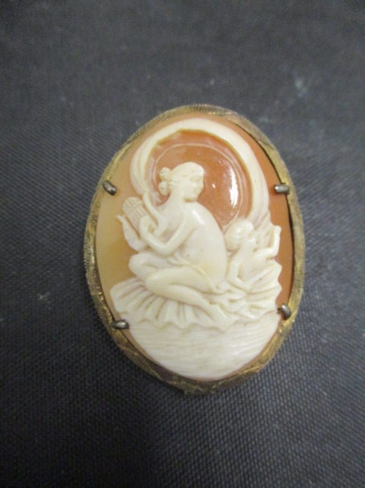 Antique Cameo Brooch/Pendant