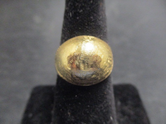 Beautiful 18k Gold Dome Ring w/ Etchings