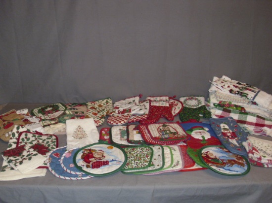 Lot of Christmas Dish Towels, Pot Holders - Some are New