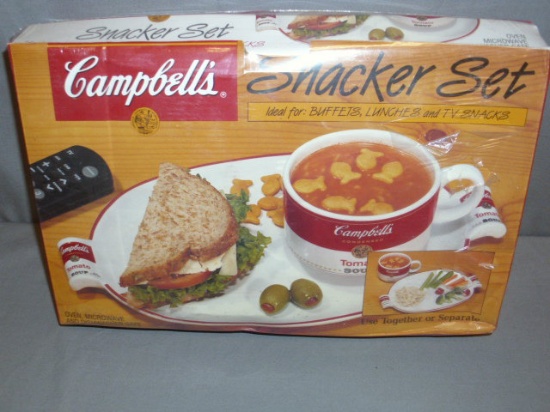 NIB Campbells Snacker Set