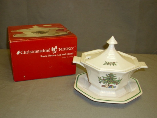 NIKKO Christmastime Sauce Tureen w/Lid & Stand