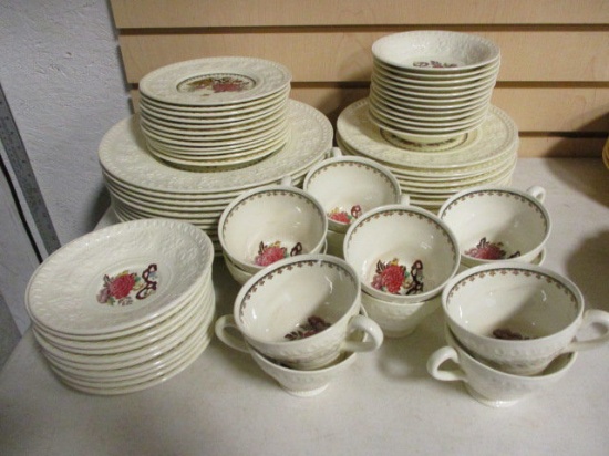 70 Pieces of Wedgewood Wellesley "Bullfinch" Dinnerware