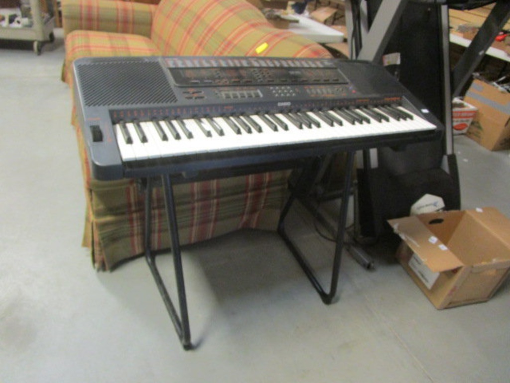 Fleksibel komme Havanemone Casio CTK-1000 Keyboard with Stand | Estate & Personal Property Personal  Property | Online Auctions | Proxibid