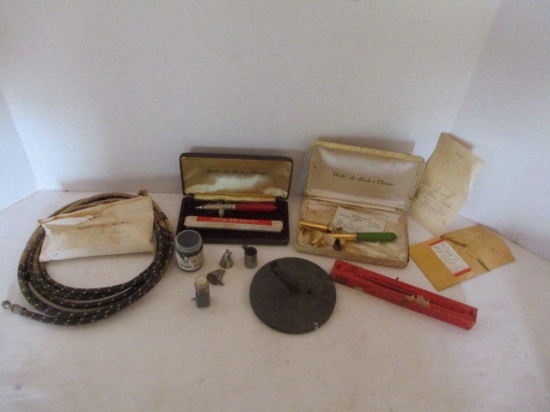Two Vintage Wold Air Brushes in Original Cases and Accessories
