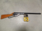 Daisy Model 102 BB Gun and Daisy Golden Bullseye Box with Few BB's