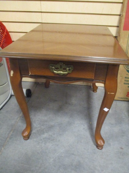 Wood End Table with Drawer