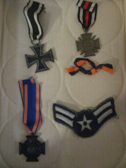 3 War Medals & Patch