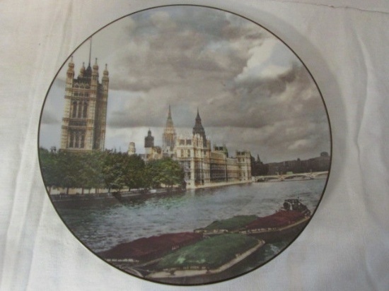 Royal Doulton "The Houses of Parliament" London Plate T.C. 1029