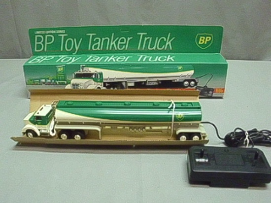 1992 NIB BP Remote Control Toy Tanker Truck