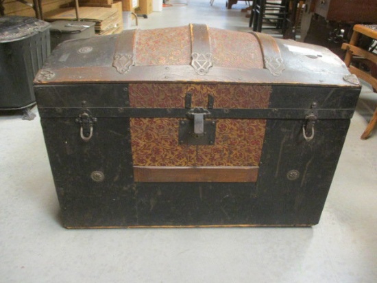 Antique Dome Top Steamer Trunk with Removable Tray and Metal Accents