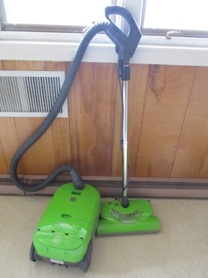 Kenmore 12amp All Floors Canister Vacuum | Online Auctions | Proxibid