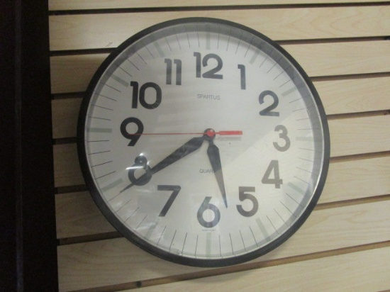 Spartus Quartz Clock