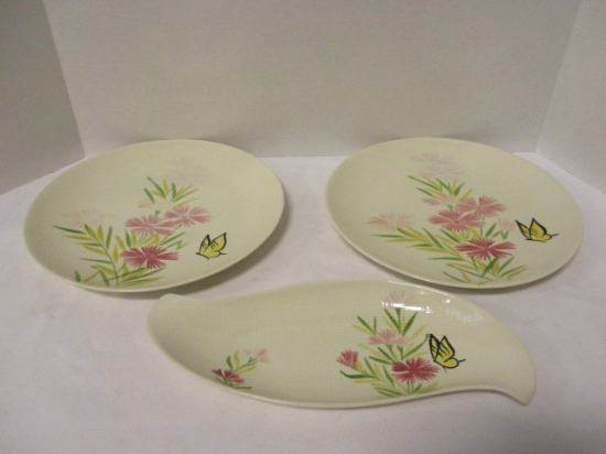 Red Wing Mid Century Serving Dish and Two Plates
