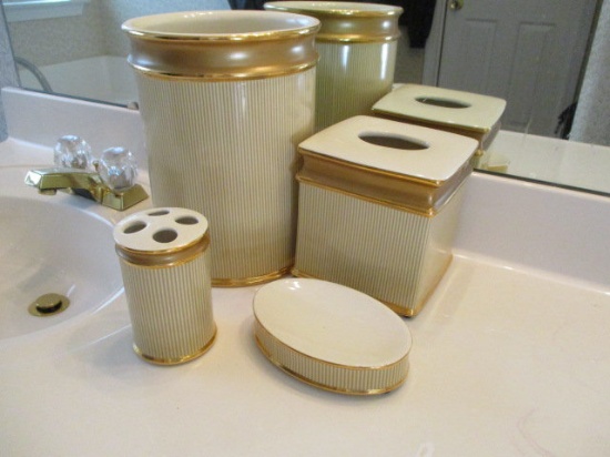 Four Piece Veratex Fortuny Stripe Bathroom Set