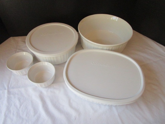 Five Pieces Corningware with Two Lids