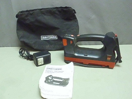 Craftsman Portable Jump Starter & Emergency Light w/Charger
