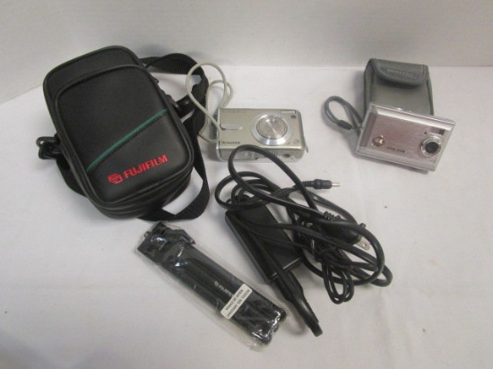 DXG-328 Digital Camera and Fujifilm Finepix F30 Digital Camera
