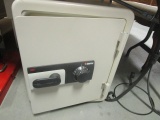 Sentry 2260 Combination Lock Safe
